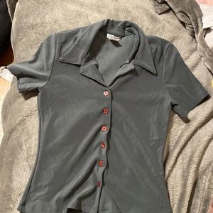 Fitted button up